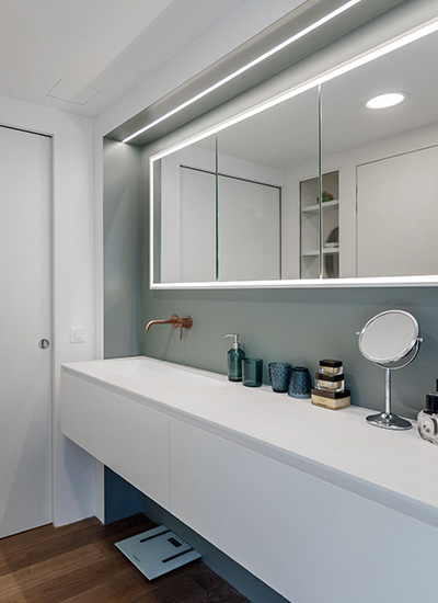 lavabo Portofino per villa sul Lago di Lugano