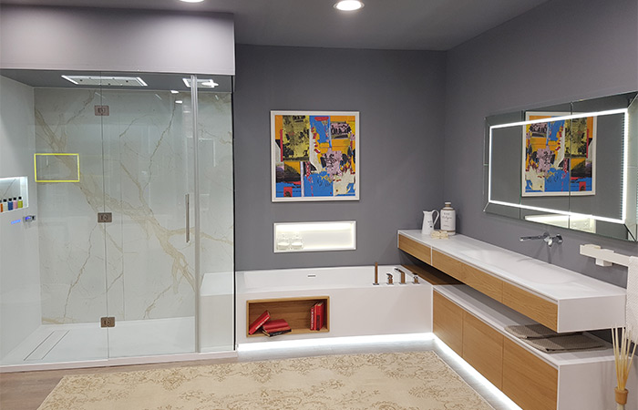 slimline con aquatico xl 120, vasca con libreria in rovere e doccia con piatto doccia metro