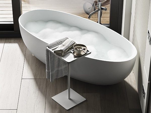 dettaglio-giselle vasca freestanding in white stonage vasca freestanding in White Stonage modello Giselle di MOMA Design, con accessorio Caddy