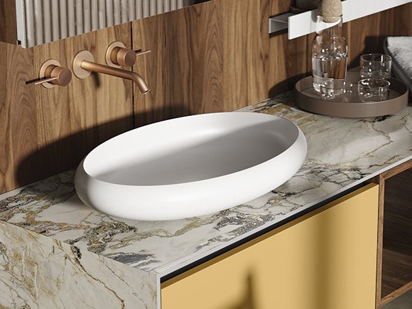 dettaglio-ruby-lavabo-d’appoggio-in-white-stonage Lavabo da appoggio MOMA Design modello Ruby in White Stonage su mobile modello Victoria con struttura in gres finitura Etoile Symphonie e frontali in MDF laccato opaco color ocra e nicchia centrale in noce canaletto
